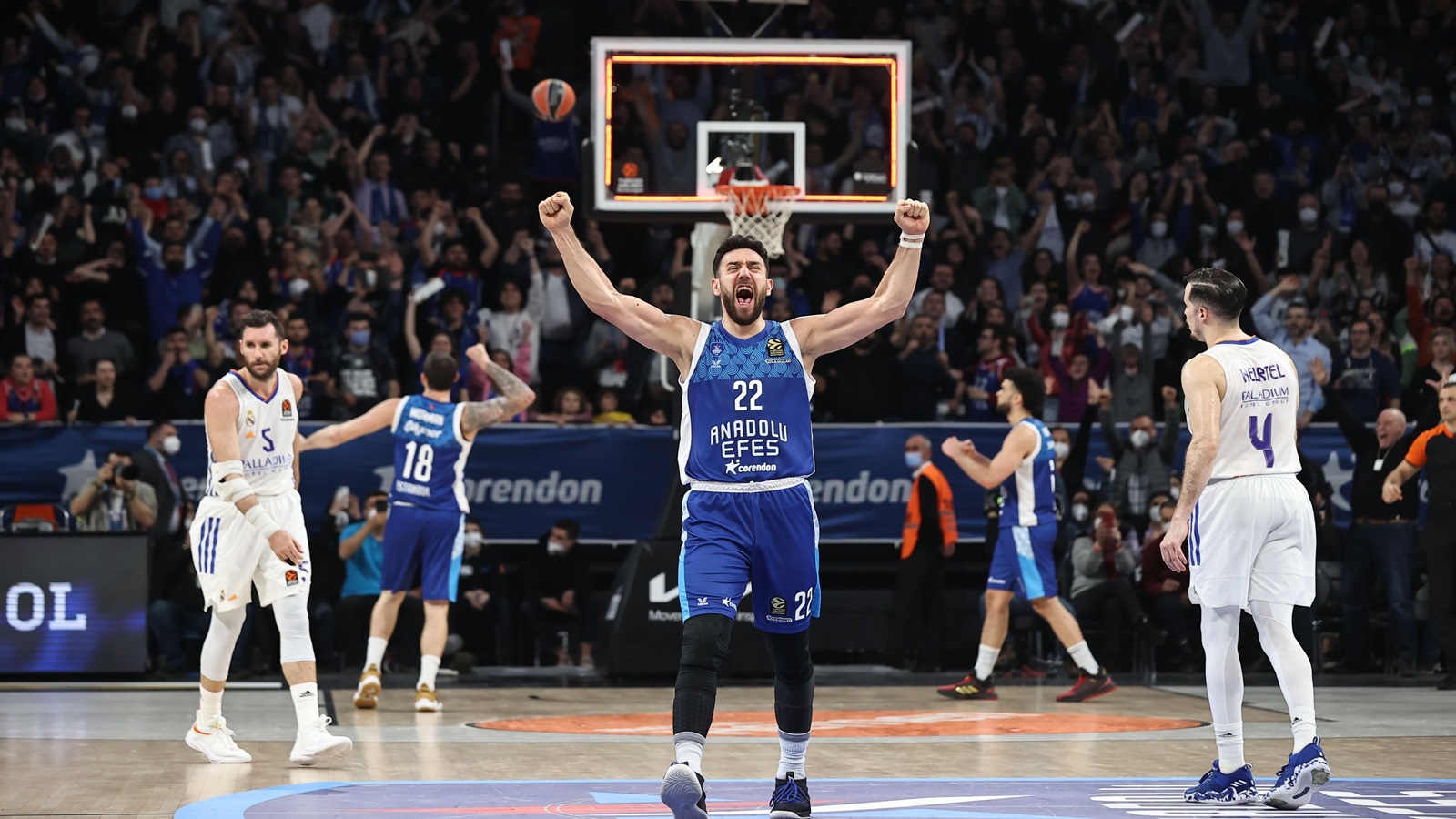 Anadolu Efes EuroLeague’de Virtus Bologna’yı Ağırlıyor