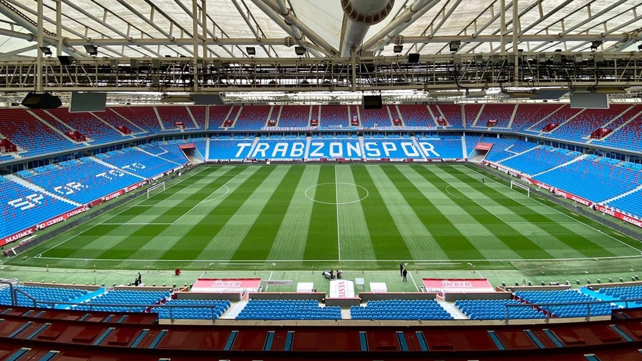 Trabzonspor-Fenerbahçe Derbisi Misafir Tribünü Biletleri 1.750 TL’den Satışa Çıktı!