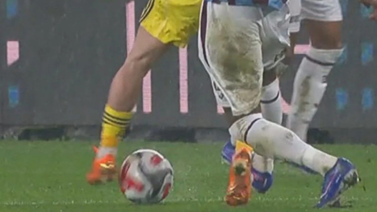 Trabzon’da Tartışmalı An: Fenerbahçe’den Faul Tepkisi, Karar Gol