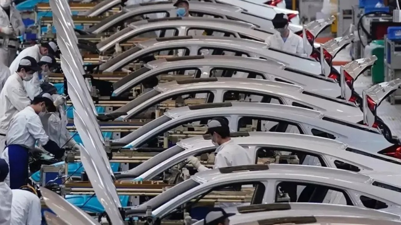 “Garajında Bu Araba Olanlar Dikkat! Dev Marka Hatasını Kabul Etti: Ücretsiz Değişim Başlıyor”