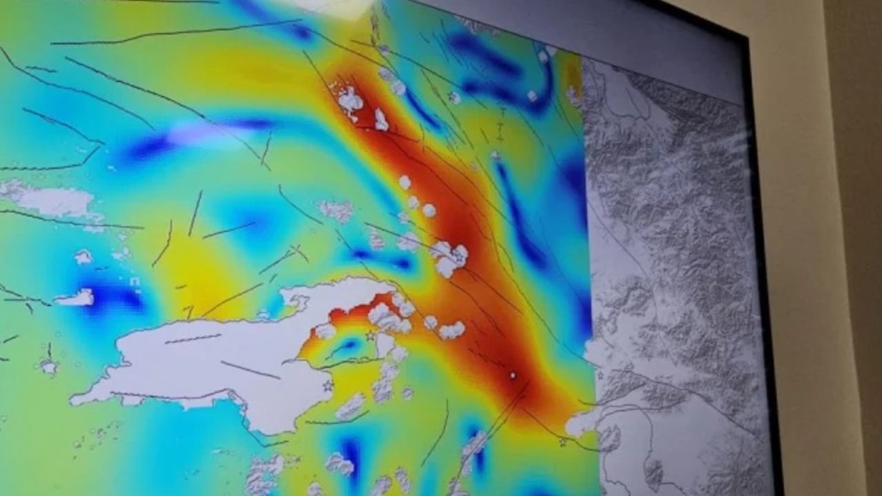 Harita Üzerinden Göstererek Uyardı: 250 Kilometrelik Fayda Hareketlilik, “6 Şubat Gibi Olabilir”
